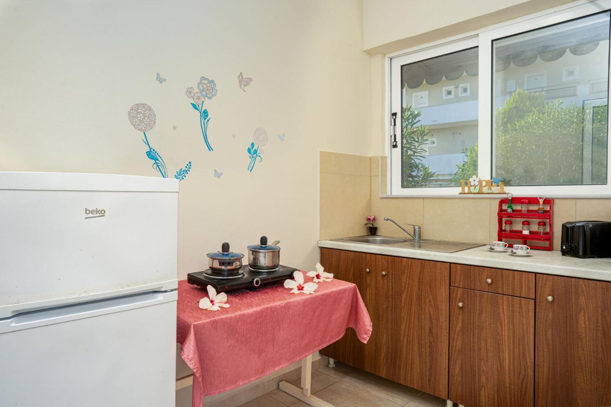 Stathis Beachfront Luxury Rooms Kalamáki Szoba fotó