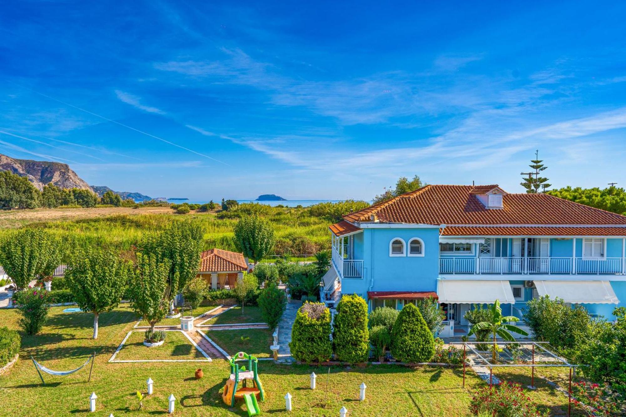 Stathis Beachfront Luxury Rooms Kalamáki Kültér fotó