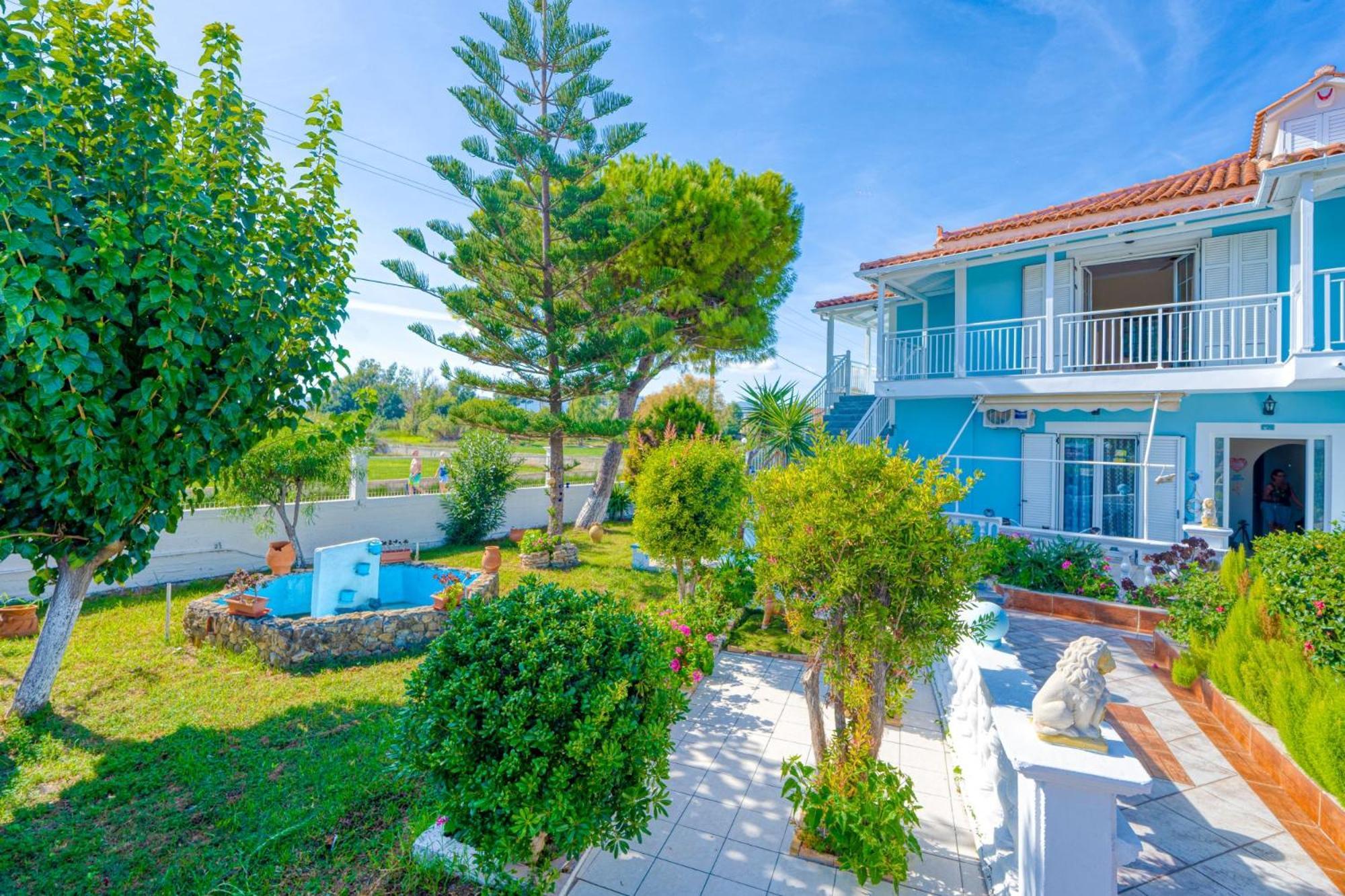 Stathis Beachfront Luxury Rooms Kalamáki Kültér fotó